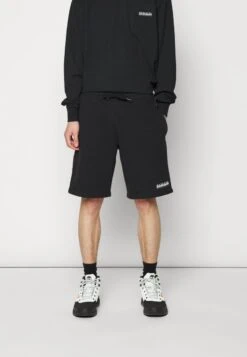 Napapijri BOX - Shorts - Black -Napapijri 057dd0bc92c245d2a8ceb3f3d88f5af3