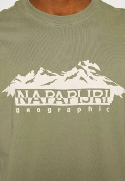 Napapijri RACING - T-Shirt Print - Green Lichen -Napapijri d475ce4715e24309ba41d7ffe6f4cf05